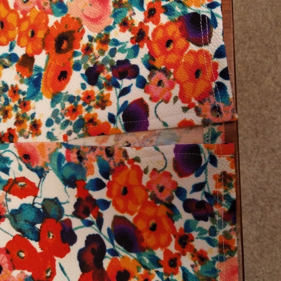 Bottom - Picture 4 of 4